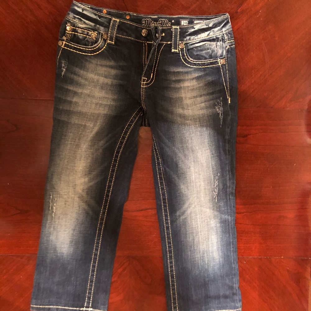 Miss Me Capris Size 29! Perfect Condition!